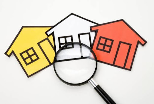 magnifying glass three houses